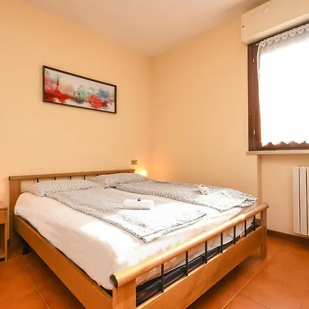 Violet Sky Apartment